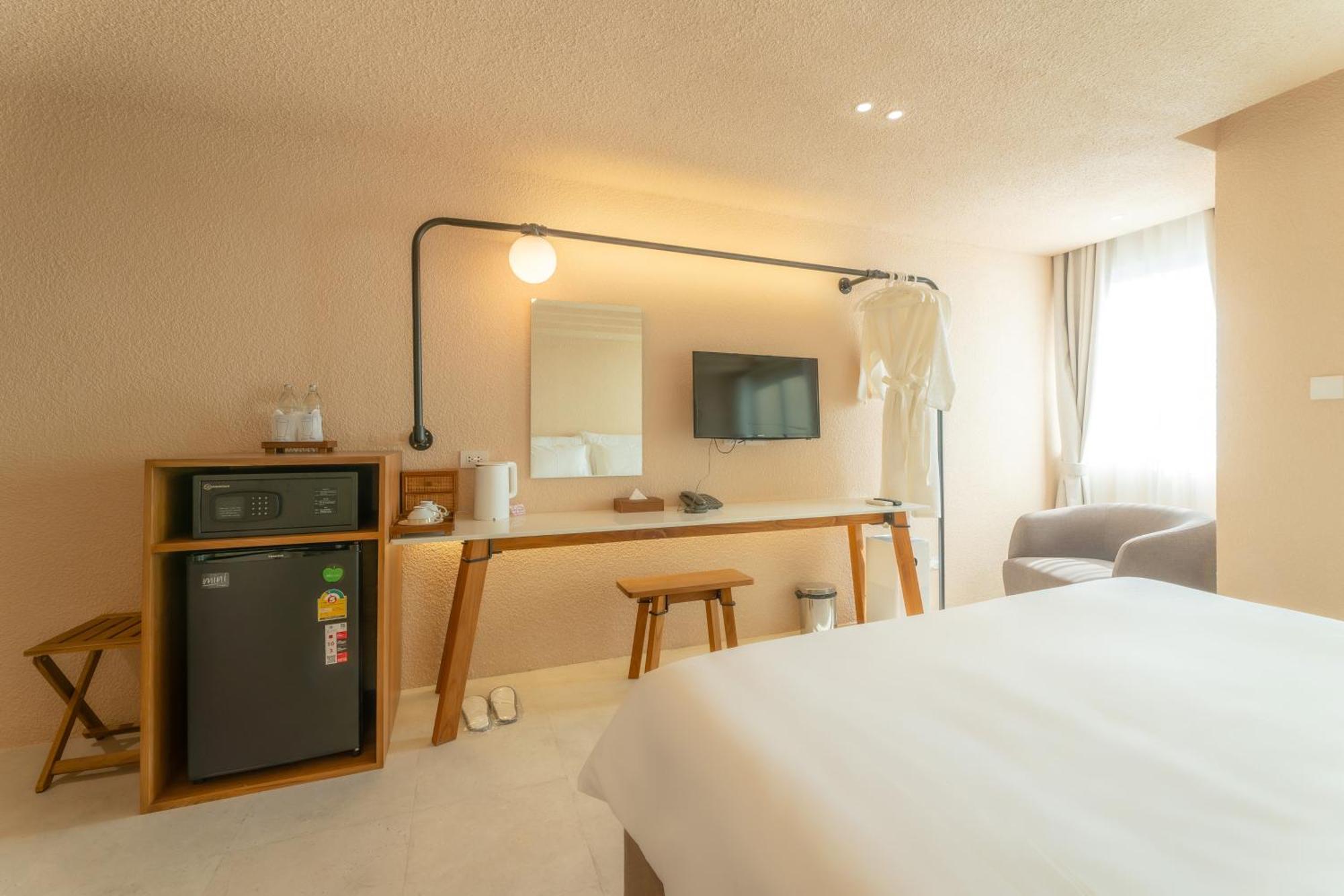Mai Hotel Chiang Mai Buitenkant foto